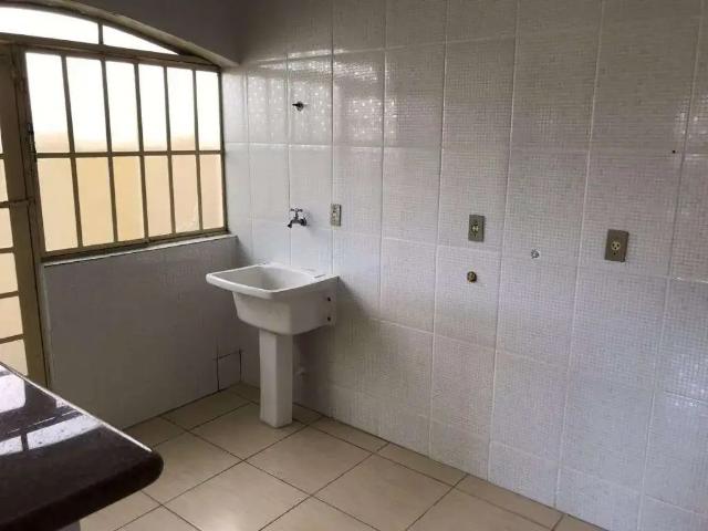 Casa / Sobrado para Locação em Caraguatatuba/SP Indaiá 3 Quartos