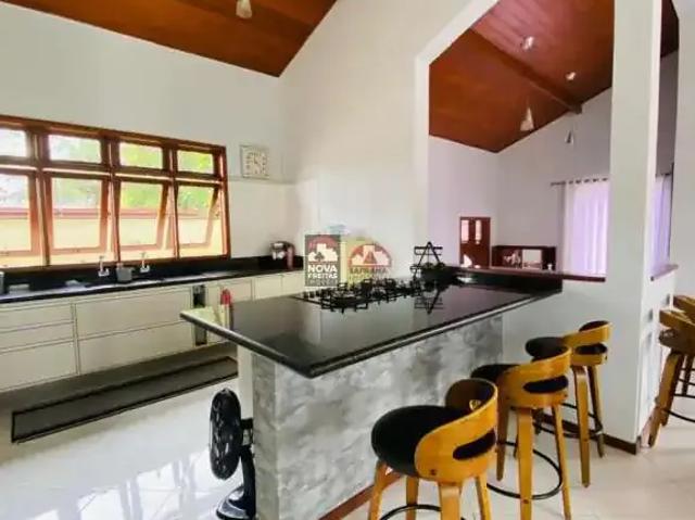 Casa / Sobrado para Locação em Caraguatatuba/SP Indaiá 3 Quartos