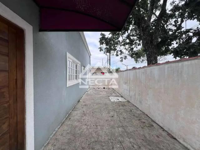 Casa / Sobrado para Locação em Caraguatatuba/SP Indaiá 3 Quartos