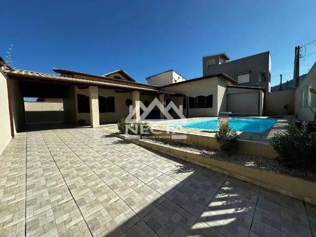 Casa / Sobrado para Locação em Caraguatatuba/SP Indaiá 3 Quartos