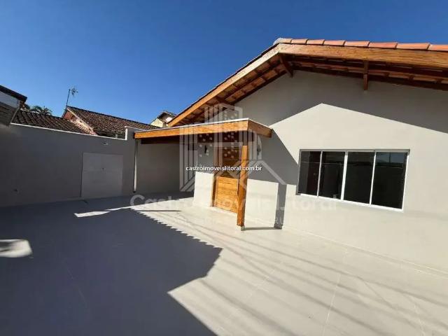 Casa / Sobrado para Locação em Caraguatatuba/SP Jardim Arua 3 Quartos
