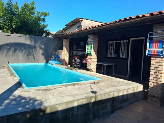 Casa / Sobrado para Locação em Caraguatatuba/SP Jardim Nomar 2 Quartos