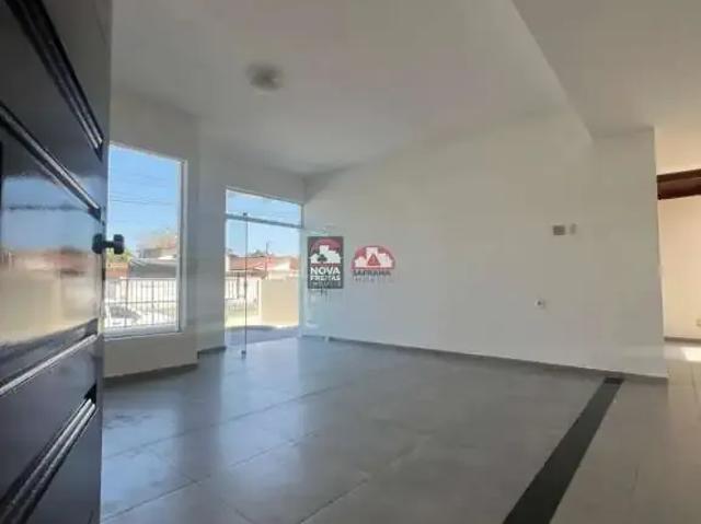 Casa / Sobrado para Locação em Caraguatatuba/SP Jardim Primavera 3 Quartos
