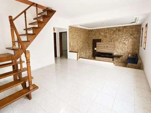Casa / Sobrado para Locação em Caraguatatuba/SP Pontal de Santa Marina 3 Quartos