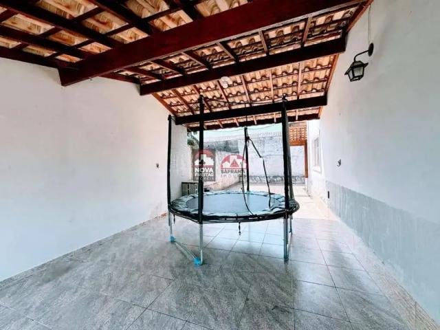 Casa / Sobrado para Locação em Caraguatatuba/SP Pontal de Santa Marina 3 Quartos