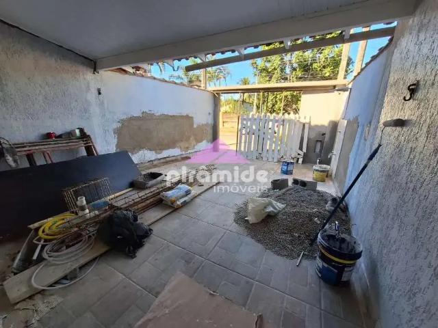 Casa / Sobrado para Locação em Caraguatatuba/SP Porto Novo 2 Quartos
