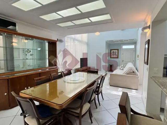 Casa / Sobrado para Locação em Caraguatatuba/SP Praia da Mococa 3 Quartos