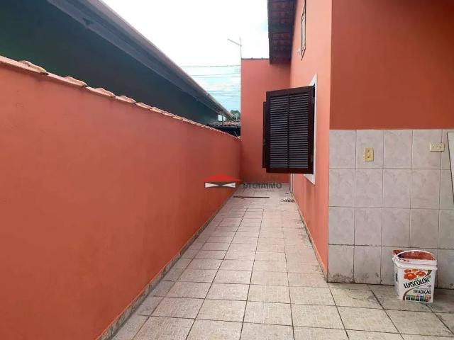 Casa / Sobrado para Locação em Caraguatatuba/SP Praia das Palmeiras 3 Quartos