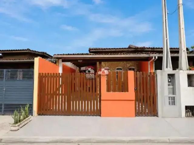 Casa / Sobrado para Locação em Caraguatatuba/SP Praia das Palmeiras 2 Quartos