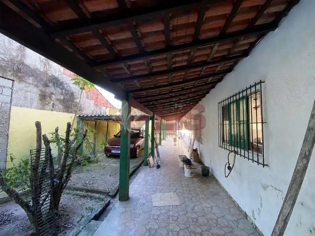 Casa / Sobrado para Locação em Caraguatatuba/SP Rio do Ouro 2 Quartos