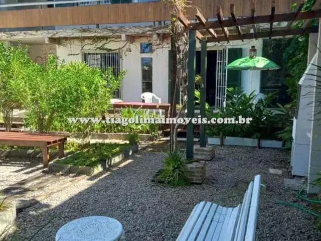 Casa / Sobrado para Locação em Caraguatatuba/SP Sumaré 2 Quartos