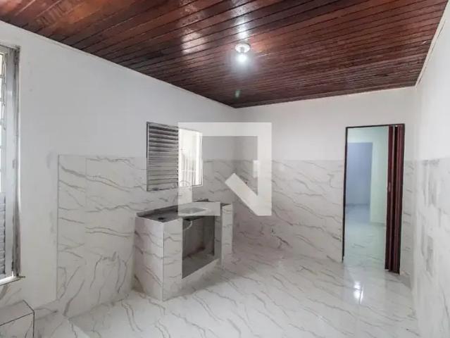 Casa / Sobrado para Locação em Carapicuíba/SP Vila Mercês 1 Quartos