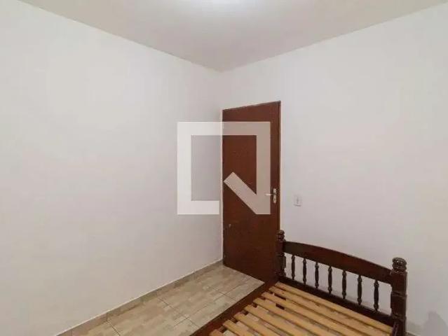 Casa / Sobrado para Locação em Carapicuíba/SP Vila Dirce 1 Quartos