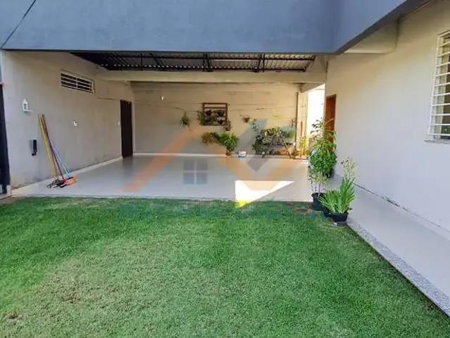 Casa / Sobrado para Locação em Caratinga/MG Rodoviários 4 Quartos