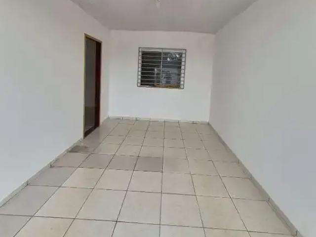 Casa / Sobrado para Locação em Cascavel/PR Vila Tolentino 2 Quartos
