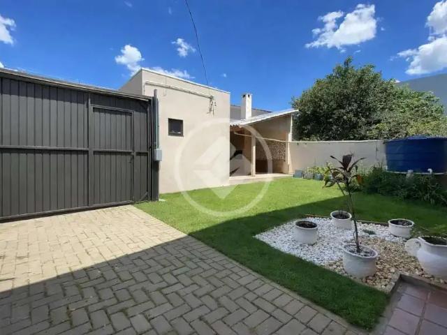 Casa / Sobrado para Locação em Cascavel/PR Centro 5 Quartos