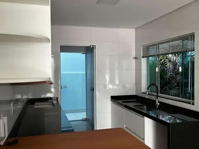 Casa / Sobrado para Locação em Cascavel/PR Country 3 Quartos