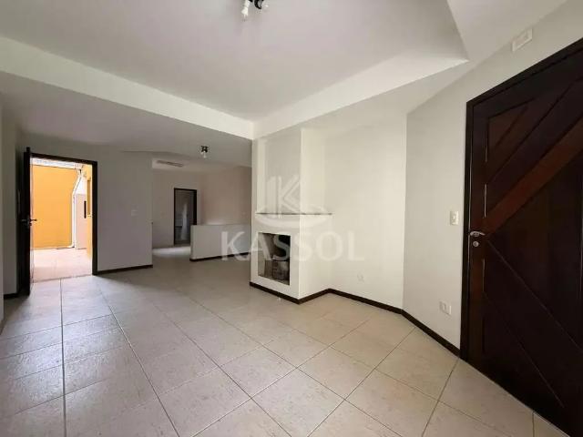Casa / Sobrado para Locação em Cascavel/PR Country 3 Quartos