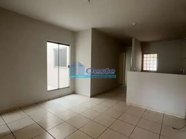 Casa / Sobrado para Locação em Cascavel/PR Floresta 2 Quartos