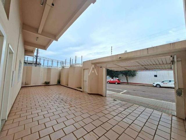 Casa / Sobrado para Locação em Cascavel/PR Maria Luiza 4 Quartos