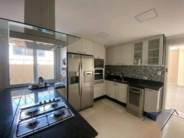 Casa / Sobrado para Locação em Cascavel/PR Maria Luiza 4 Quartos
