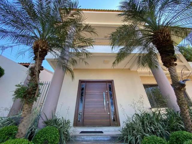Casa / Sobrado para Locação em Cascavel/PR Neva 3 Quartos