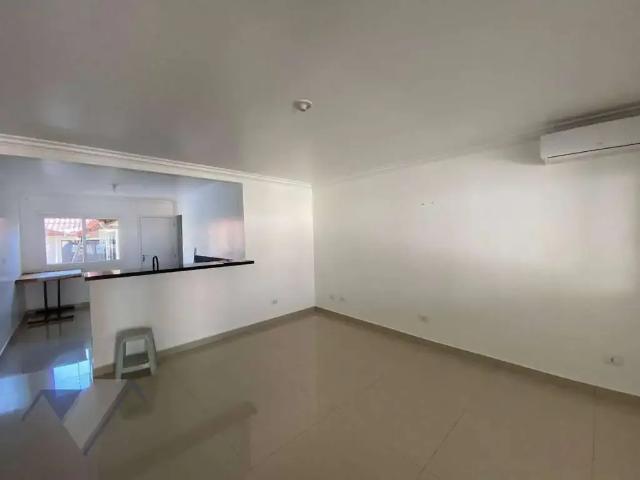 Casa / Sobrado para Locação em Cascavel/PR Recanto Tropical 4 Quartos