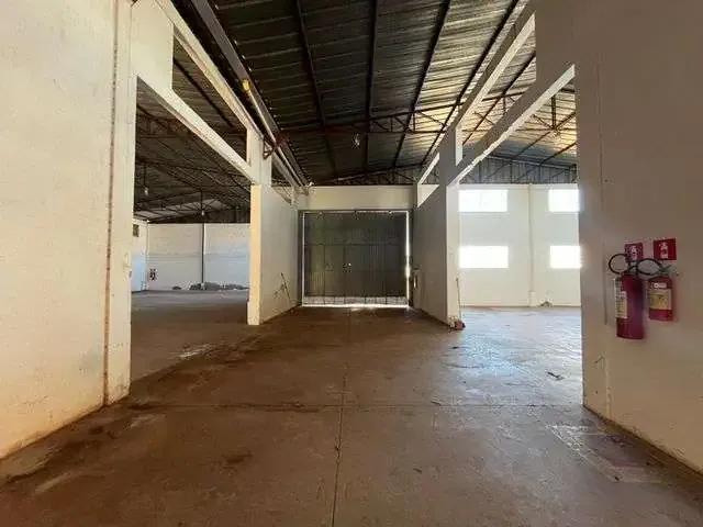 Casa / Sobrado para Locação em Cascavel/PR Santos Dumont 8 Quartos
