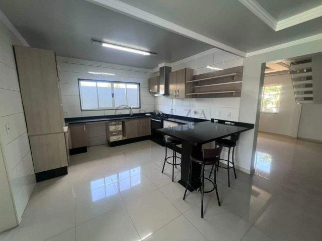Casa / Sobrado para Locação em Chapecó/SC Presidente Médici 5 Quartos