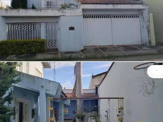 Casa / Sobrado para Locação em Cruzeiro/SP Vila Canevari 2 Quartos