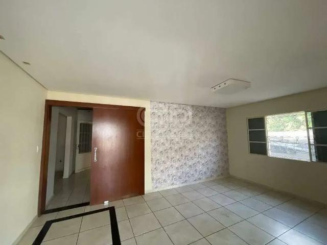 Casa / Sobrado para Locação em Cuiabá/MT Boa Esperança 6 Quartos