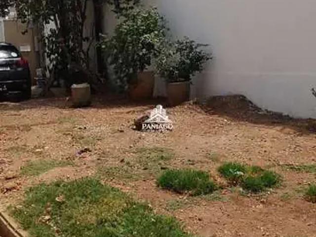 Casa / Sobrado para Locação em Cuiabá/MT Jardim Califórnia 3 Quartos