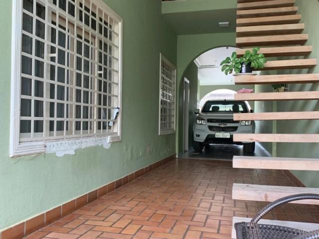 Casa / Sobrado para Locação em Cuiabá/MT Jardim dos Ipês 3 Quartos