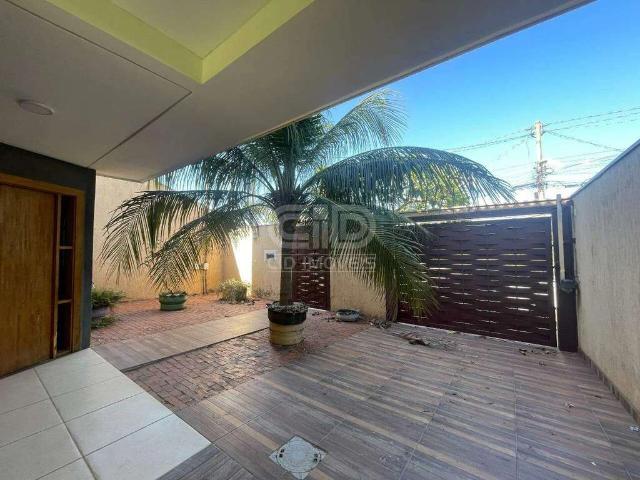 Casa / Sobrado para Locação em Cuiabá/MT Morada da Serra 4 Quartos