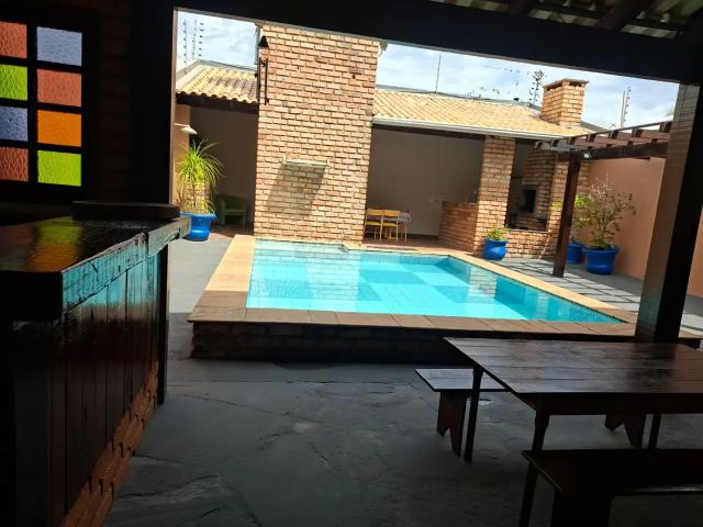 Casa / Sobrado para Locação em Cuiabá/MT Santa Rosa 3 Quartos