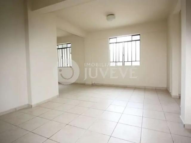Casa / Sobrado para Locação em Curitiba/PR Tingui 3 Quartos