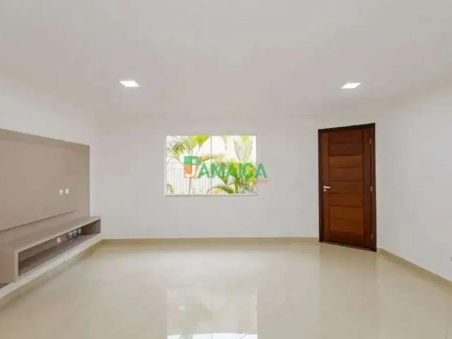 Casa / Sobrado para Locação em Curitiba/PR Uberaba 3 Quartos