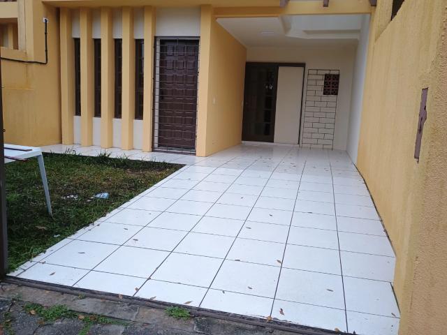 Casa / Sobrado para Locação em Curitiba/PR Uberaba 3 Quartos