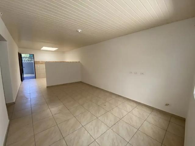 Casa / Sobrado para Locação em Curitiba/PR Umbará 3 Quartos
