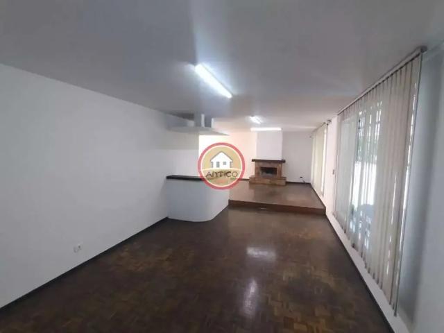 Casa / Sobrado para Locação em Curitiba/PR Vila Izabel 10 Quartos
