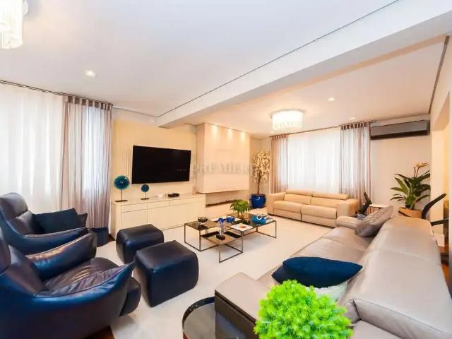 Casa / Sobrado para Locação em Curitiba/PR Vista Alegre 3 Quartos