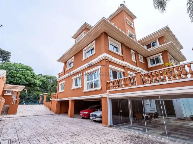 Casa / Sobrado para Locação em Curitiba/PR Vista Alegre 4 Quartos