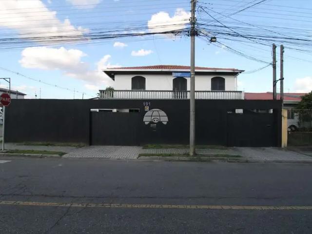 Casa / Sobrado para Locação em Curitiba/PR Xaxim 4 Quartos