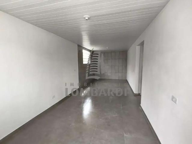 Casa / Sobrado para Locação em Curitiba/PR Xaxim 2 Quartos