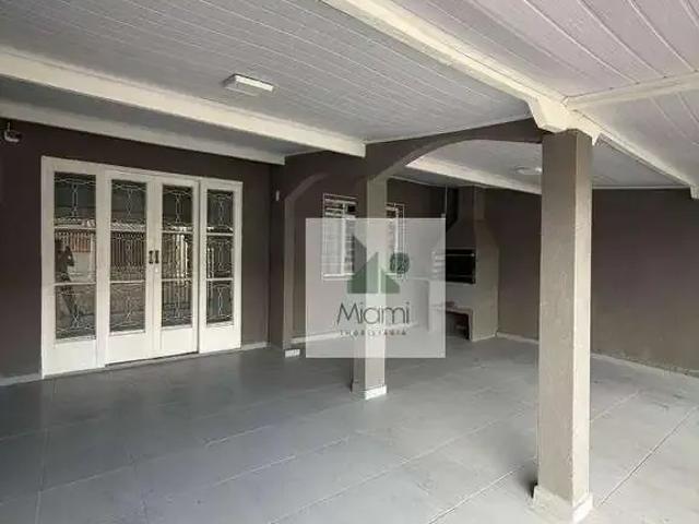 Casa / Sobrado para Locação em Curitiba/PR Xaxim 2 Quartos