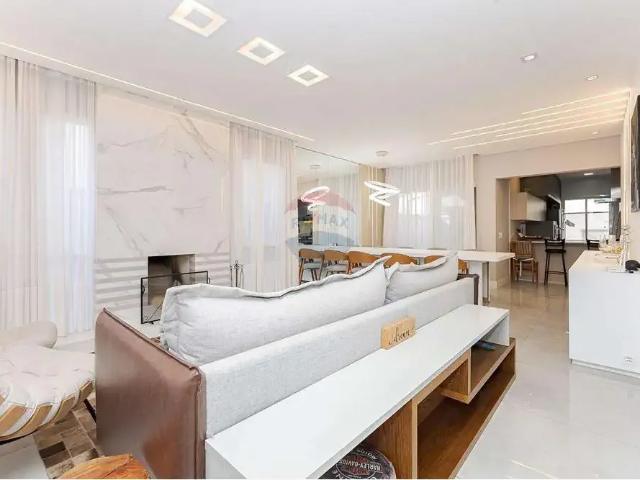 Casa / Sobrado para Locação em Curitiba/PR Xaxim 3 Quartos