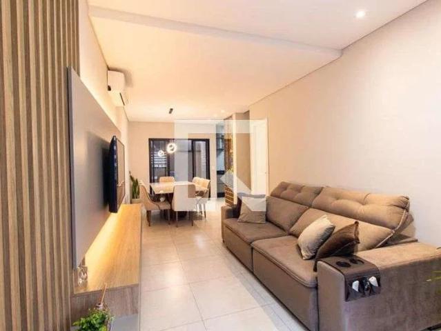 Casa / Sobrado para Locação em Curitiba/PR Xaxim 3 Quartos