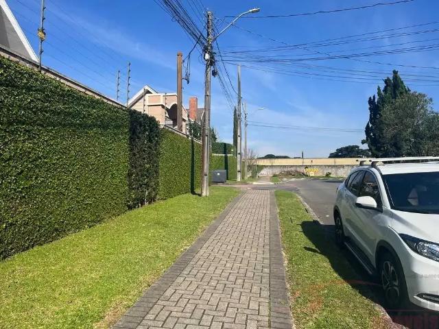 Casa / Sobrado para Locação em Curitiba/PR Xaxim 3 Quartos