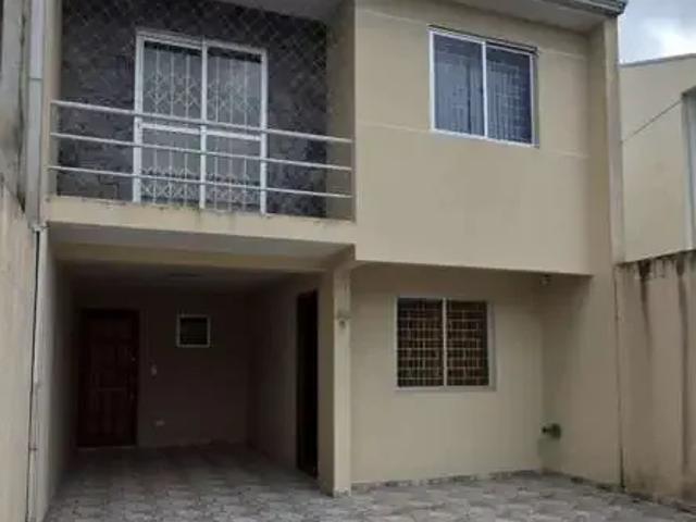 Casa / Sobrado para Locação em Curitiba/PR Xaxim 3 Quartos