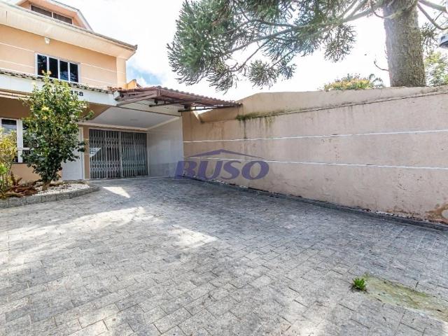 Casa / Sobrado para Locação em Curitiba/PR Xaxim 3 Quartos